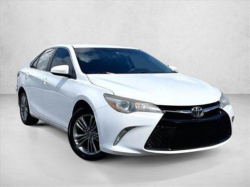Used 2017 Toyota Camry SE FWD image 12