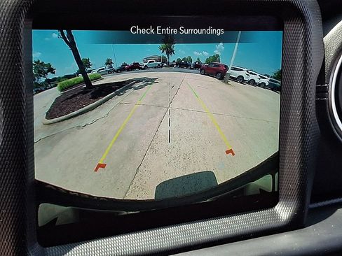 Used 2021 Jeep Wrangler Unlimited Sahara w/ Cold Weather Group AWD/4WD image 18