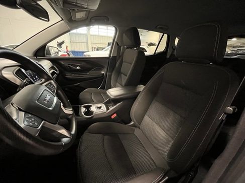 Used 2024 GMC Terrain SLE image 21