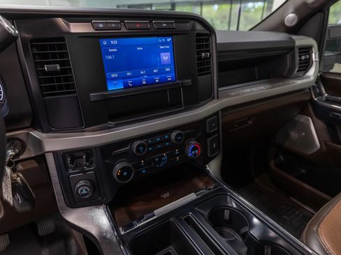Used 2024 Ford F350 XL w/ 360-Degree Camera Package RWD image 40