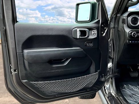 Used 2022 Jeep Wrangler Unlimited Rubicon 4xe w/ Steel Bumper Group AWD/4WD image 22