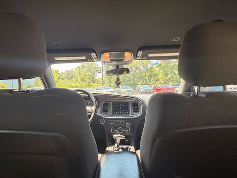 Used 2019 Dodge Charger SXT RWD image 23