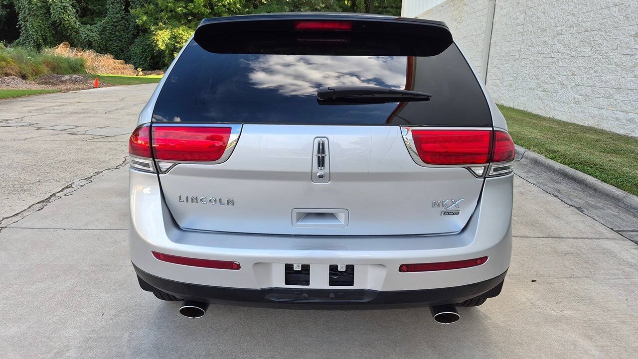 Used 2015 Lincoln MKX AWD w/ Equipment Group 102A image 4