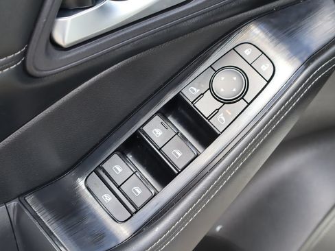 Used 2023 Nissan Rogue SV w/ SV Premium B Package FWD image 21