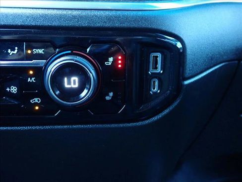 Used 2022 Chevrolet Silverado 1500 LT image 18