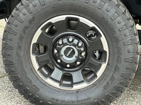 New 2025 Ford F250 Lariat w/ Lariat Ultimate Package image 33