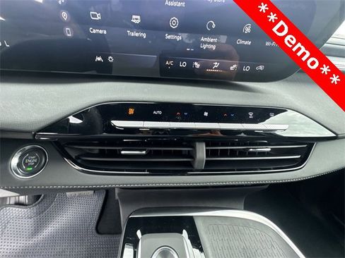 New 2026 Buick Enclave Sport Touring w/ Power Package image 18