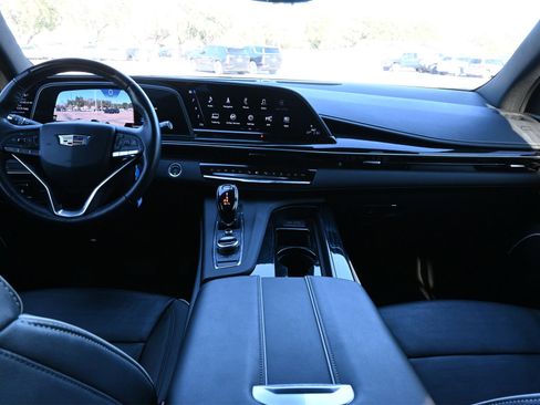 Used 2023 Cadillac Escalade Sport w/ LPO, ONYX Package image 7