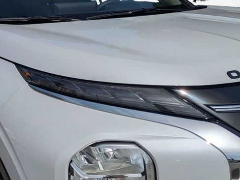 New 2026 Mitsubishi Outlander SEL FWD image 10