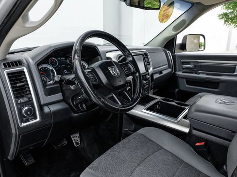 Used 2015 RAM 3500 Big Horn AWD/4WD image 3