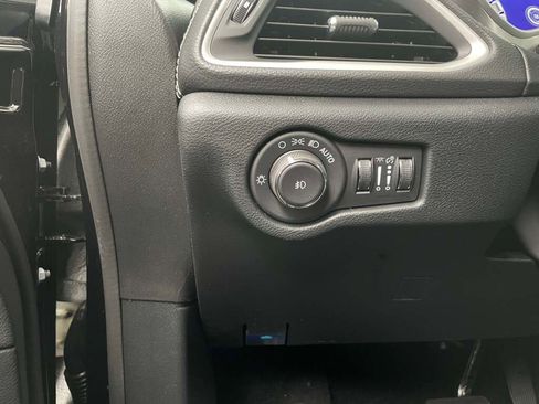 New 2026 Chrysler Pacifica Select image 29