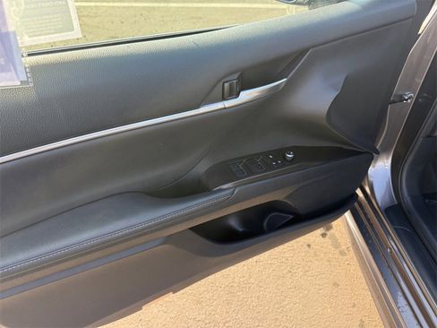 Used 2024 Toyota Camry XSE image 11