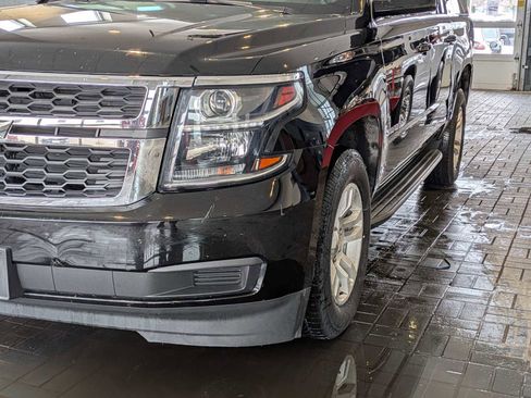 Used 2018 Chevrolet Suburban LT image 10