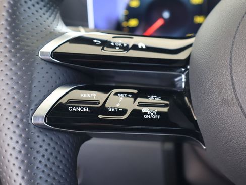 Used 2021 Mercedes-Benz E 450 4MATIC Coupe image 21