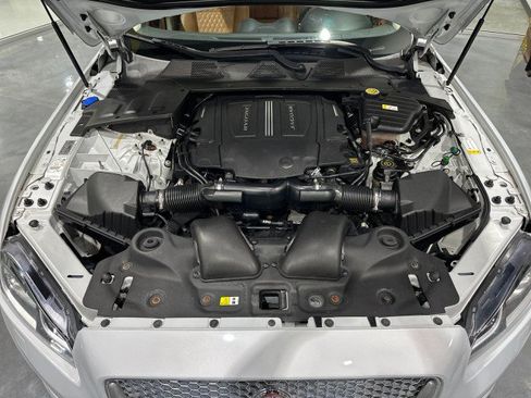 Used 2016 Jaguar XJ L Portfolio AWD/4WD image 25