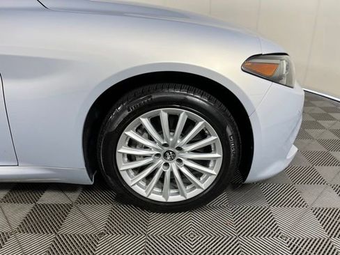 Used 2022 Alfa Romeo Giulia Sprint AWD/4WD image 9