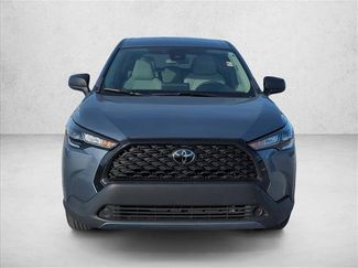 Used 2022 Toyota Corolla Cross L video 2