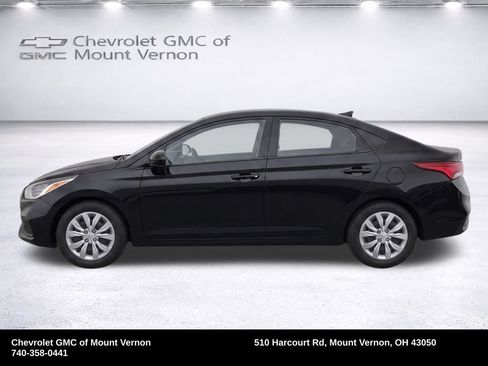 Used 2021 Hyundai Accent SE FWD image 7