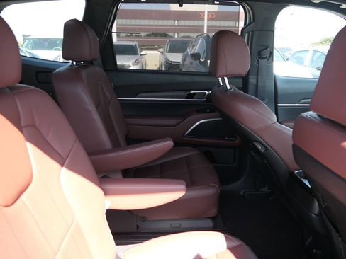 Used 2023 Kia Telluride SX FWD image 23