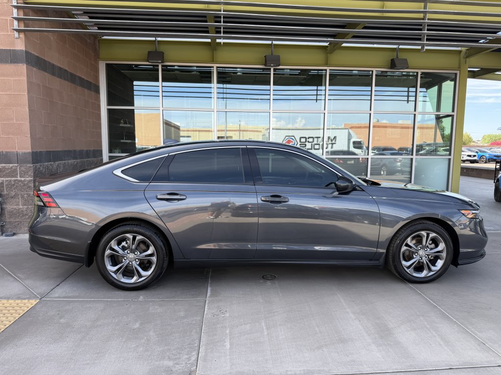 Used 2024 Honda Accord EX image 9