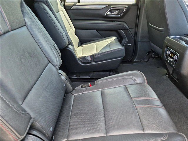 Used 2024 Chevrolet Suburban RST w/ Luxury Package AWD/4WD image 21