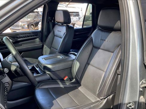 Certified 2023 GMC Yukon Denali image 7