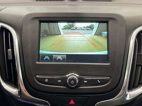 Used 2018 Chevrolet Equinox LT AWD/4WD image 38