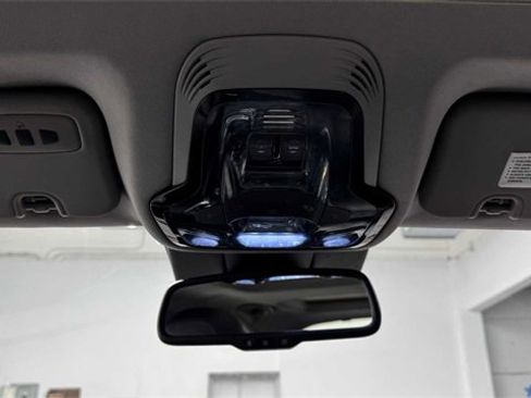 Used 2019 Alfa Romeo Giulia w/ Quick Order Package 22K Sport image 18