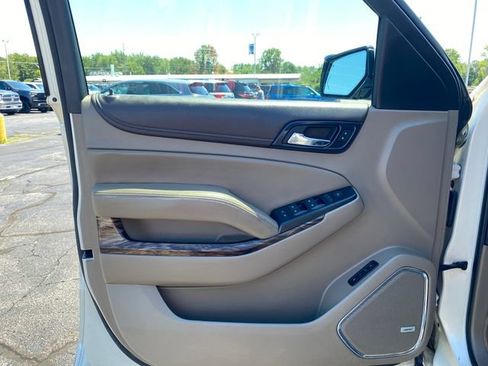 Used 2015 GMC Yukon SLT w/ HD Trailering Package AWD/4WD image 14