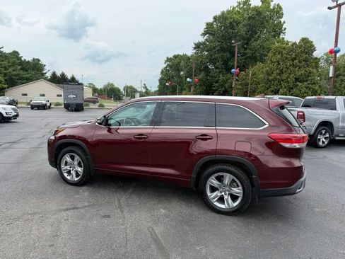 Used 2017 Toyota Highlander Limited AWD/4WD image 18