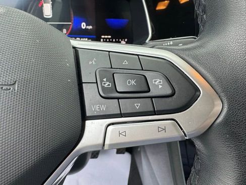 Used 2024 Volkswagen Jetta SE FWD image 14