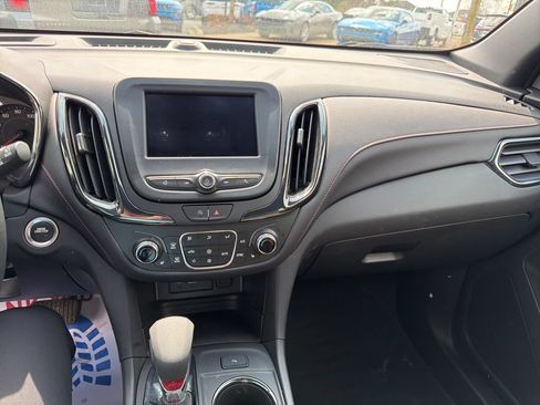 Used 2023 Chevrolet Equinox RS AWD/4WD image 9