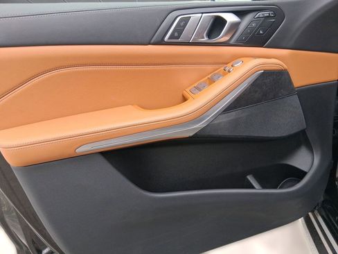 Certified 2023 BMW X7 xDrive40i image 12