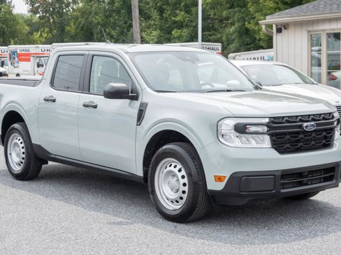 Used 2024 Ford Maverick XL w/ Equipment Group 100A Standard AWD/4WD image 4