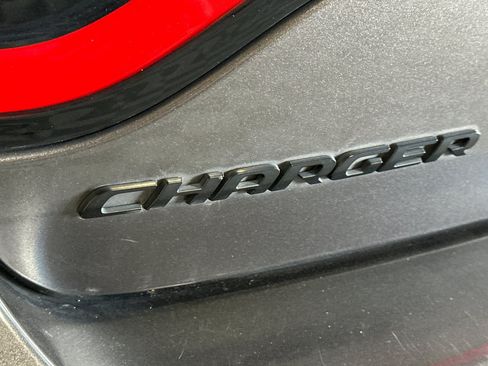 Used 2017 Dodge Charger SE w/ Blacktop Package RWD image 47
