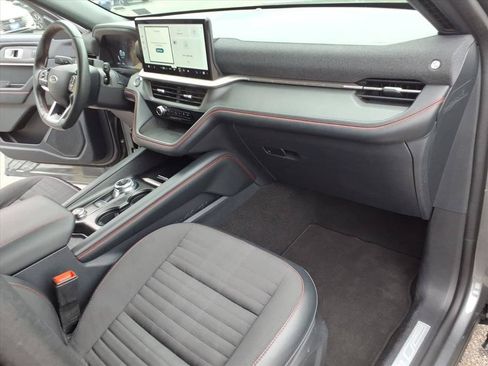 Used 2025 Ford Explorer ST-Line AWD/4WD image 16