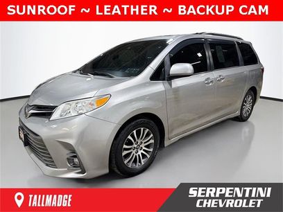 Used 2018 Toyota Sienna XLE