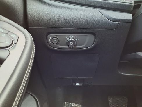 Used 2025 Buick Encore GX Preferred FWD image 17