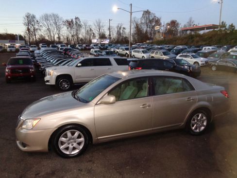 Used 2008 Toyota Avalon XL image 8