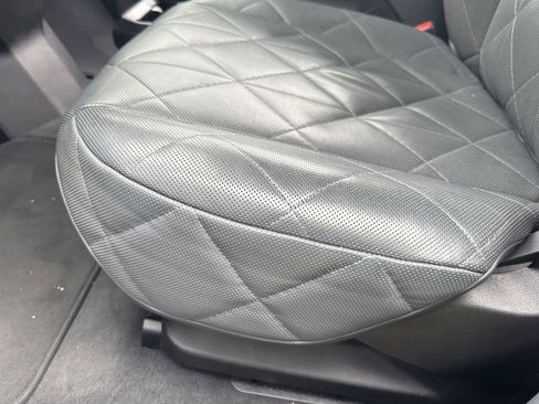 Certified 2023 BMW iX xDrive50 w/ Sport Package image 14