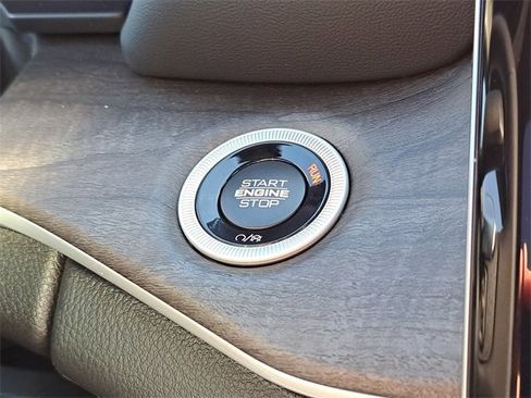 New 2025 Jeep Grand Cherokee Limited image 22