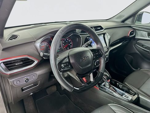 Used 2023 Chevrolet TrailBlazer RS w/ Convenience Package FWD image 10