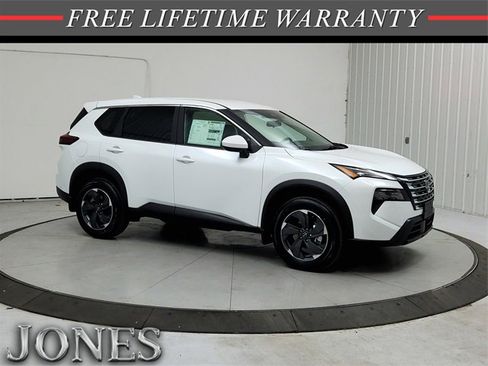 New 2026 Nissan Rogue SV image 1