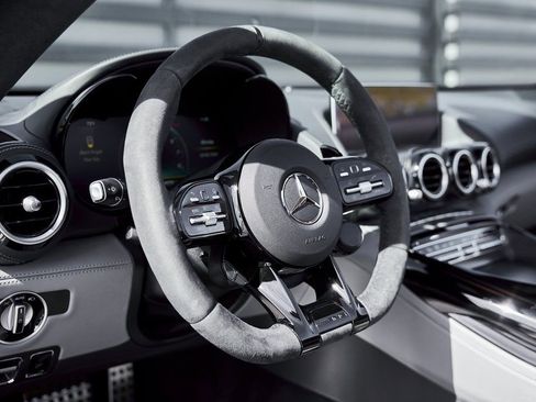 Used 2020 Mercedes-Benz AMG GT R image 49