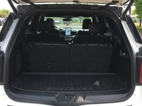 Used 2020 Ford Explorer ST w/ ST High-Performance Pack AWD/4WD image 6