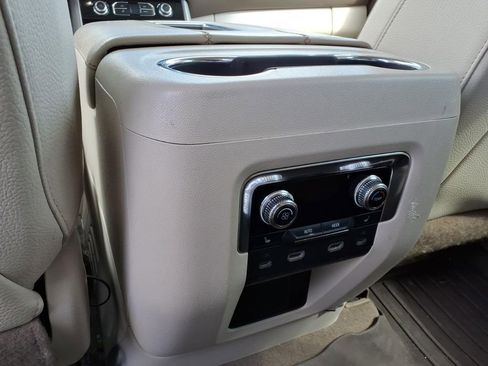 Used 2022 GMC Yukon Denali w/ Denali Ultimate Package image 8