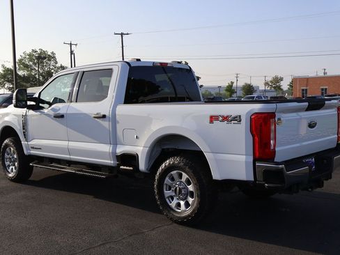 Used 2024 Ford F250 XLT w/ FX4 Off-Road Package AWD/4WD image 16