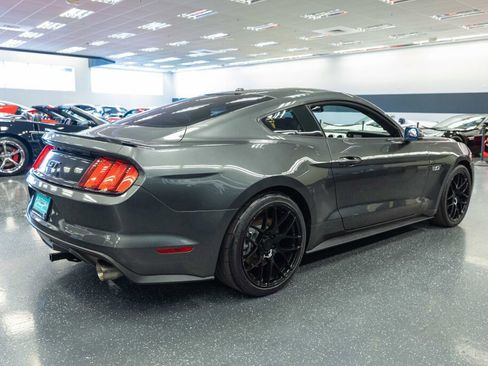 Used 2017 Ford Mustang GT Premium w/ Equipment Group 401A image 4
