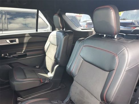 Used 2022 Ford Explorer ST-Line w/ Class IV Trailer Tow Package image 18