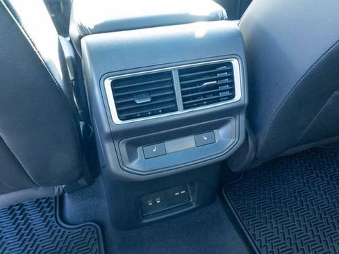 Certified 2024 Volkswagen Atlas Cross Sport SEL R-Line image 36